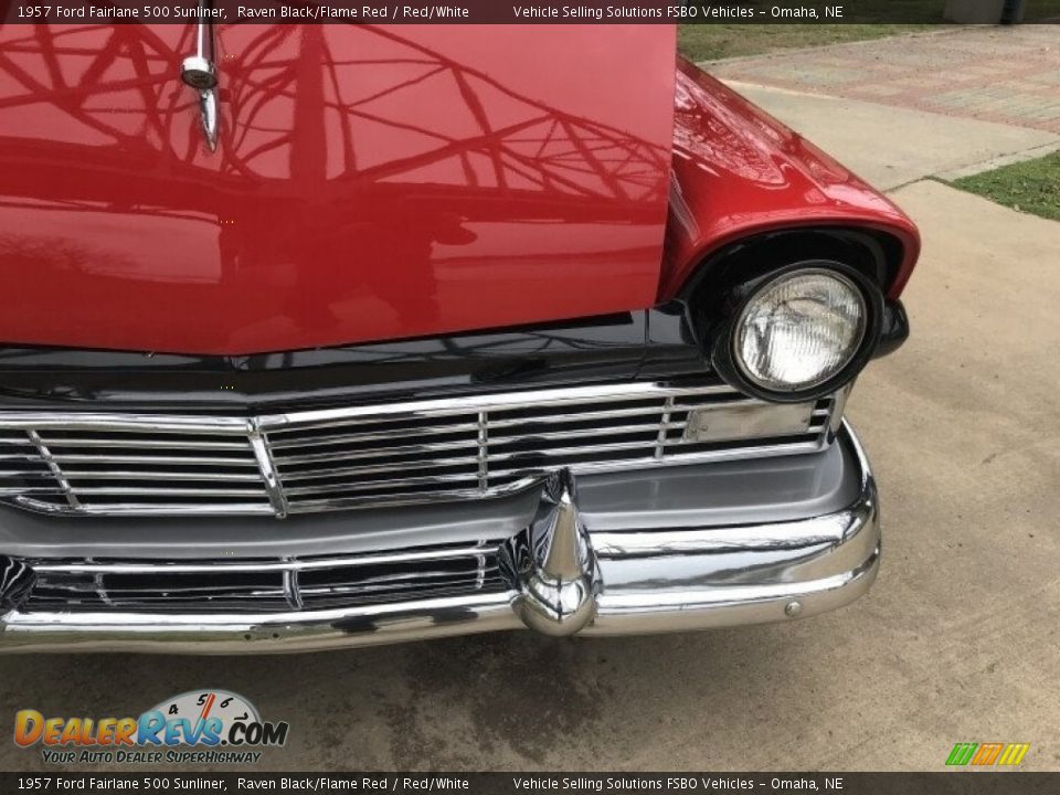 1957 Ford Fairlane 500 Sunliner Raven Black/Flame Red / Red/White Photo #21