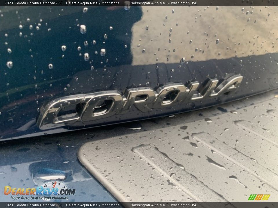 2021 Toyota Corolla Hatchback SE Galactic Aqua Mica / Moonstone Photo #23