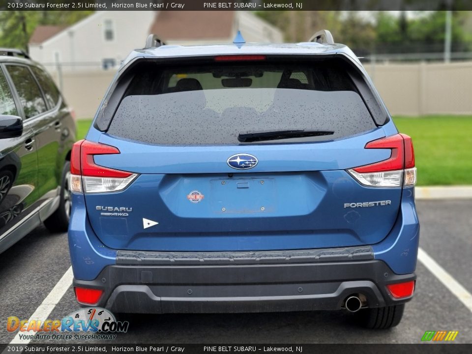 2019 Subaru Forester 2.5i Limited Horizon Blue Pearl / Gray Photo #4