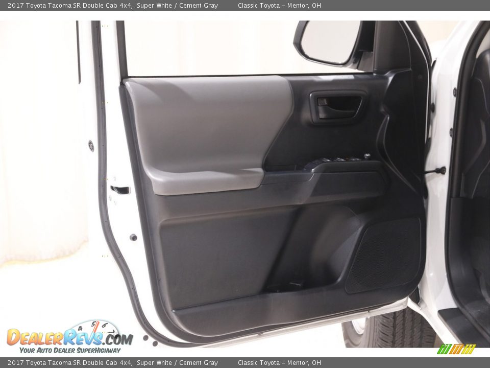 2017 Toyota Tacoma SR Double Cab 4x4 Super White / Cement Gray Photo #4