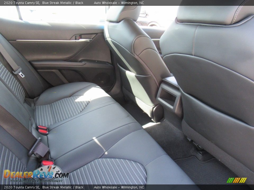 2020 Toyota Camry SE Blue Streak Metallic / Black Photo #13