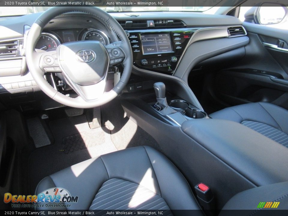2020 Toyota Camry SE Blue Streak Metallic / Black Photo #14