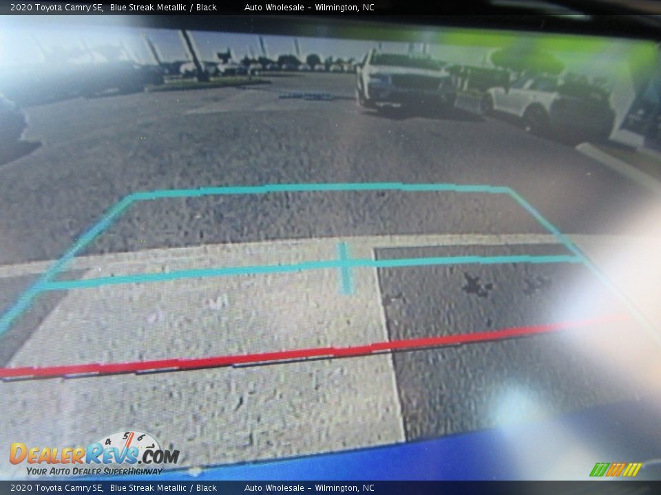 2020 Toyota Camry SE Blue Streak Metallic / Black Photo #17