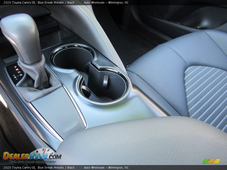 2020 Toyota Camry SE Blue Streak Metallic / Black Photo #18