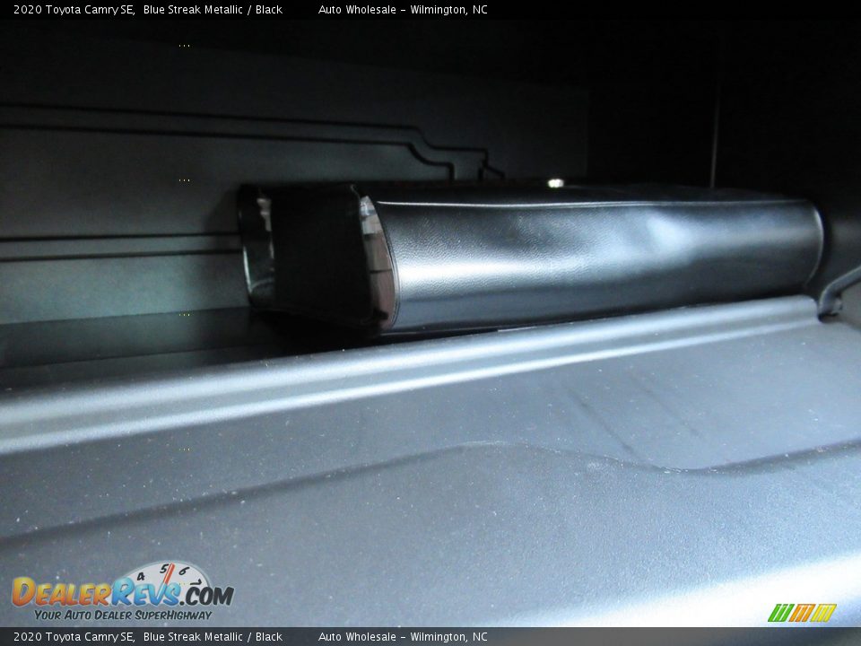 2020 Toyota Camry SE Blue Streak Metallic / Black Photo #19