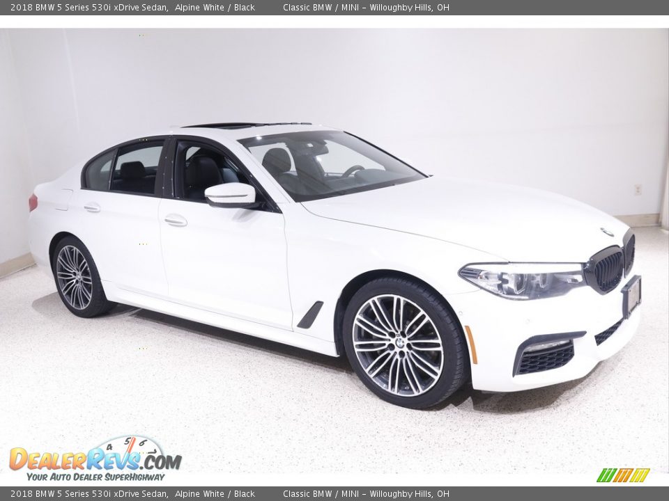 2018 BMW 5 Series 530i xDrive Sedan Alpine White / Black Photo #1