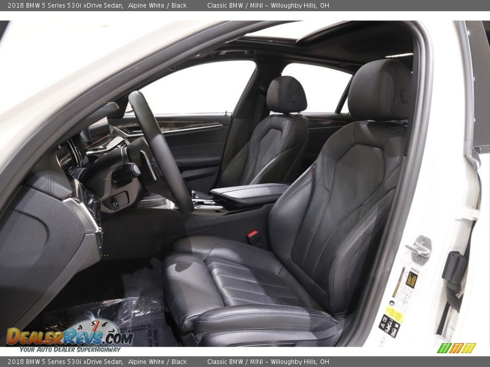 2018 BMW 5 Series 530i xDrive Sedan Alpine White / Black Photo #5