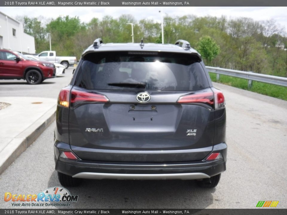 2018 Toyota RAV4 XLE AWD Magnetic Gray Metallic / Black Photo #13
