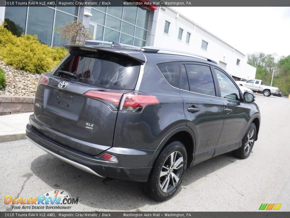 2018 Toyota RAV4 XLE AWD Magnetic Gray Metallic / Black Photo #14