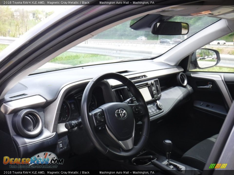 2018 Toyota RAV4 XLE AWD Magnetic Gray Metallic / Black Photo #17