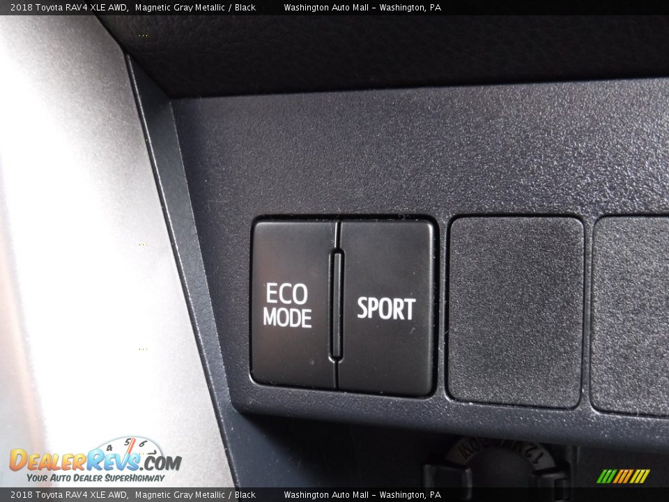 2018 Toyota RAV4 XLE AWD Magnetic Gray Metallic / Black Photo #24