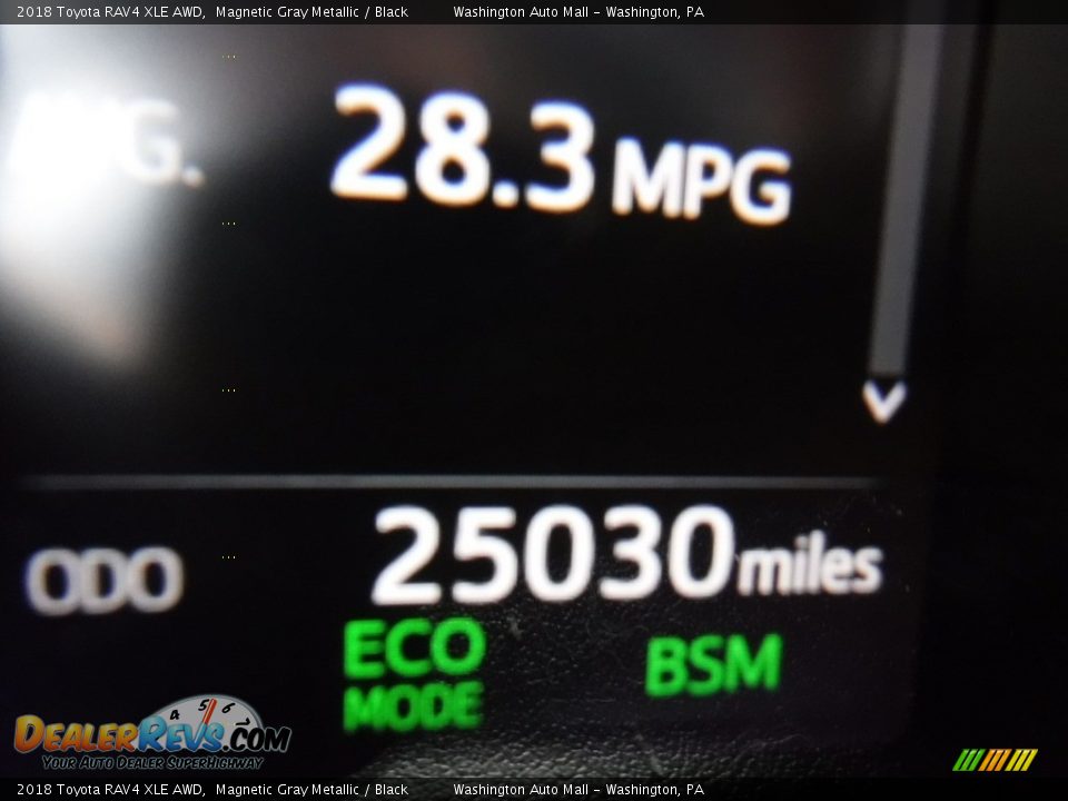 2018 Toyota RAV4 XLE AWD Magnetic Gray Metallic / Black Photo #28