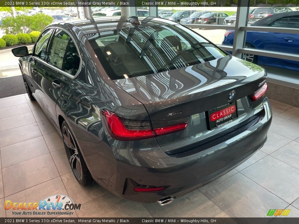 2021 BMW 3 Series 330i xDrive Sedan Mineral Gray Metallic / Black Photo #2