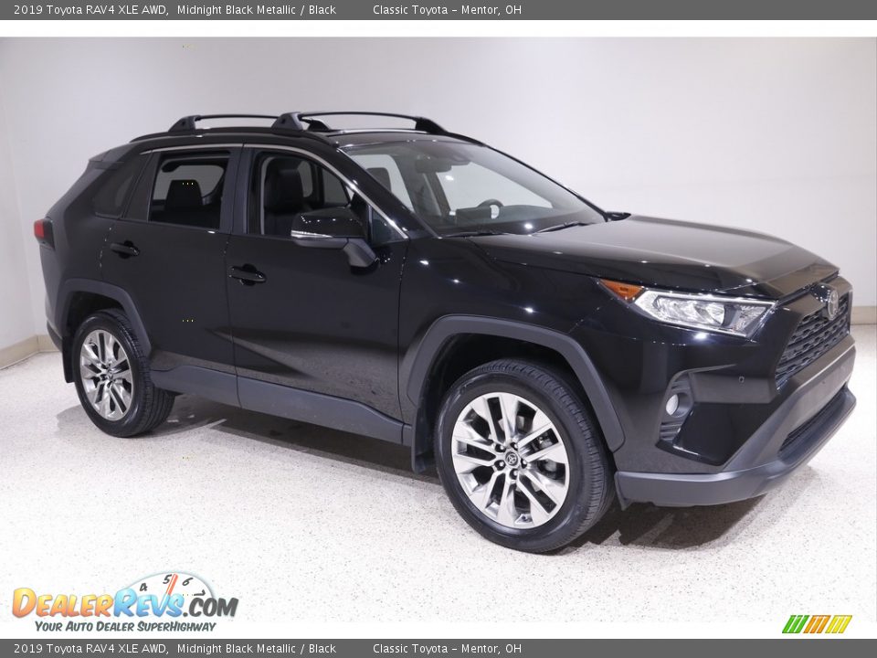 2019 Toyota RAV4 XLE AWD Midnight Black Metallic / Black Photo #1