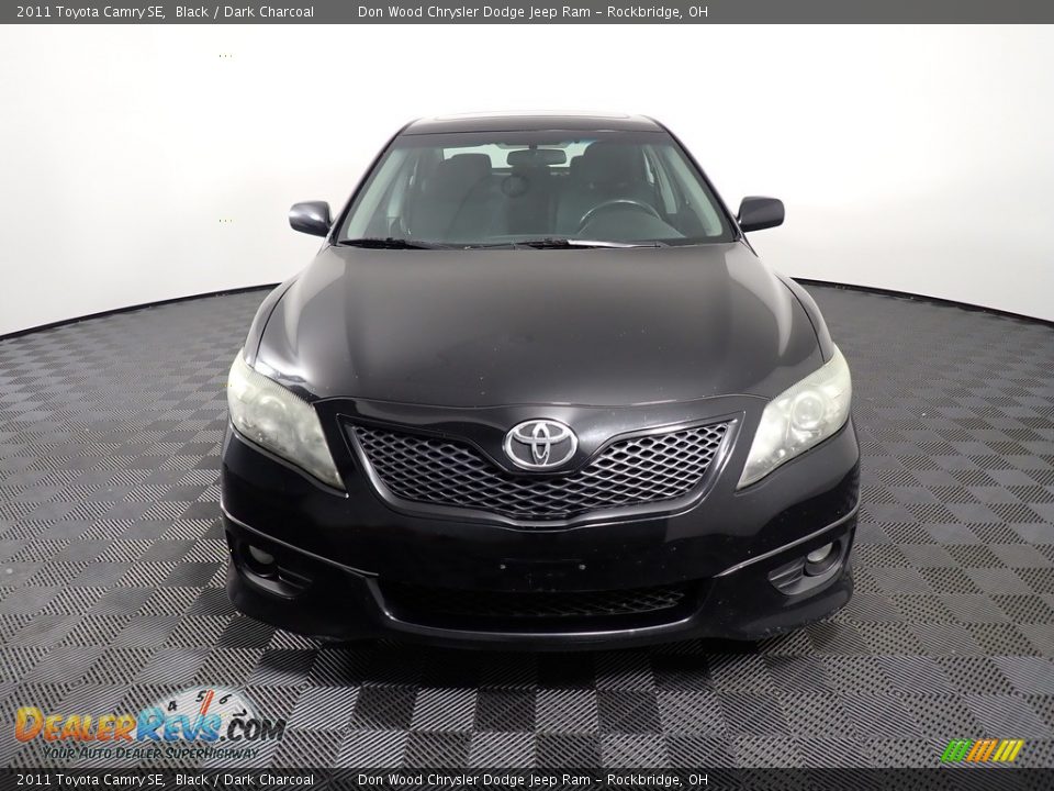 2011 Toyota Camry SE Black / Dark Charcoal Photo #5
