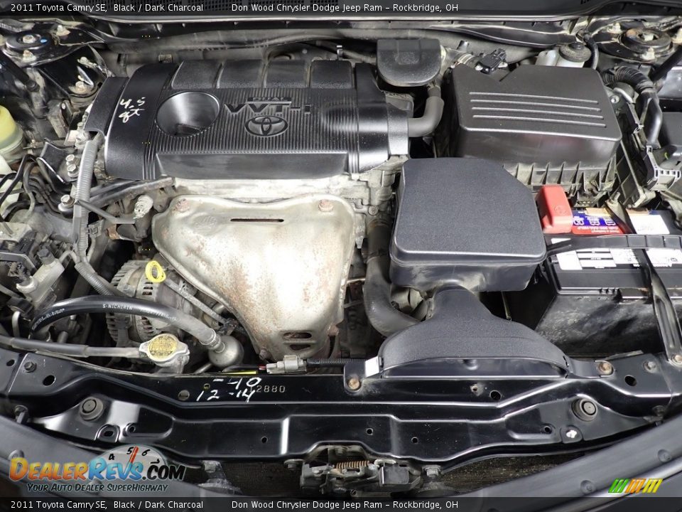 2011 Toyota Camry SE Black / Dark Charcoal Photo #7