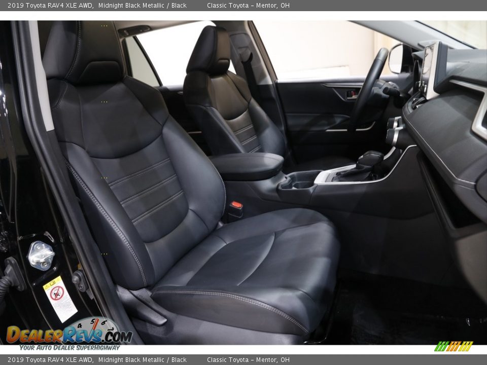 2019 Toyota RAV4 XLE AWD Midnight Black Metallic / Black Photo #12