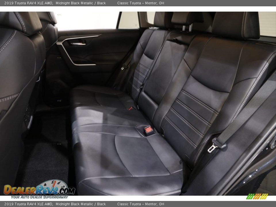 2019 Toyota RAV4 XLE AWD Midnight Black Metallic / Black Photo #14