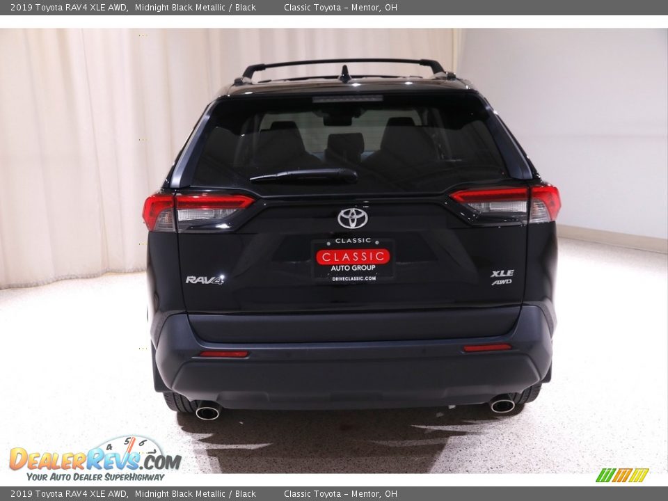 2019 Toyota RAV4 XLE AWD Midnight Black Metallic / Black Photo #15