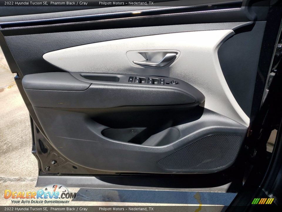 Door Panel of 2022 Hyundai Tucson SE Photo #13