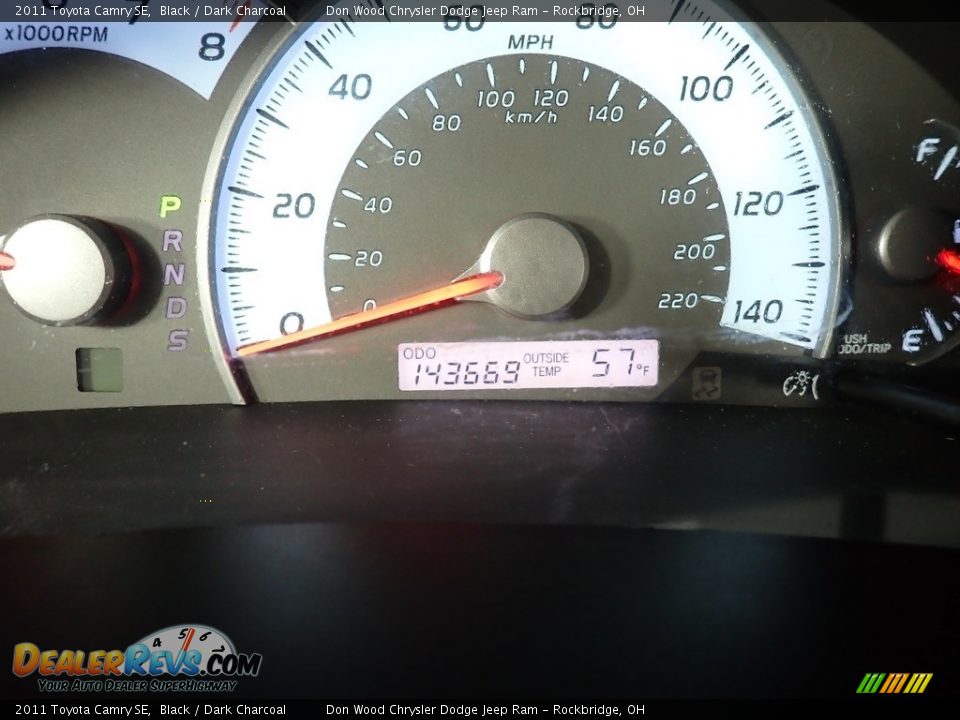 2011 Toyota Camry SE Black / Dark Charcoal Photo #32