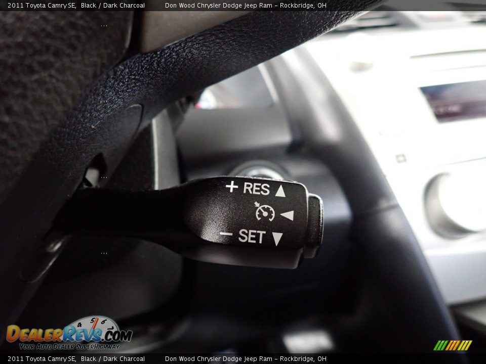 2011 Toyota Camry SE Black / Dark Charcoal Photo #35