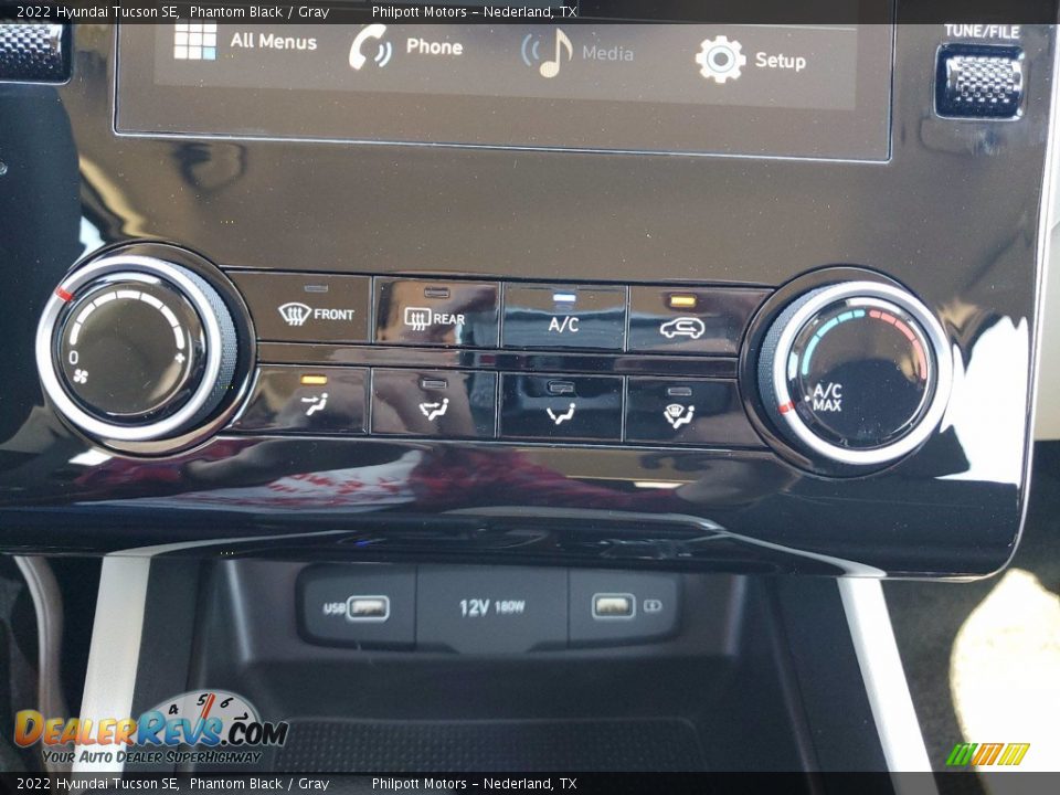 Controls of 2022 Hyundai Tucson SE Photo #21