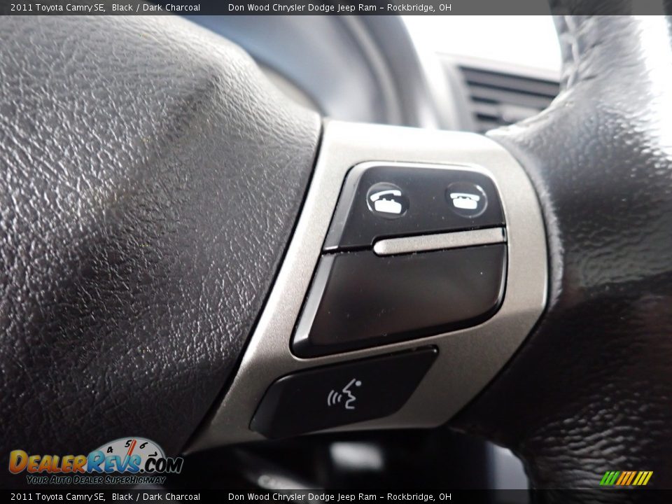 2011 Toyota Camry SE Black / Dark Charcoal Photo #36