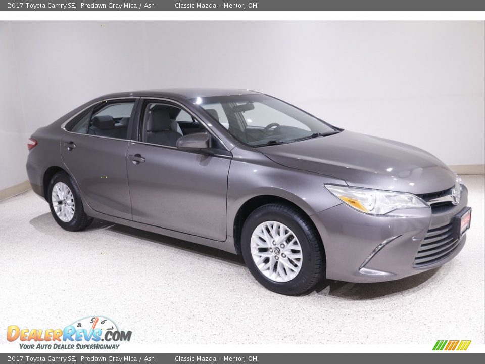 2017 Toyota Camry SE Predawn Gray Mica / Ash Photo #1