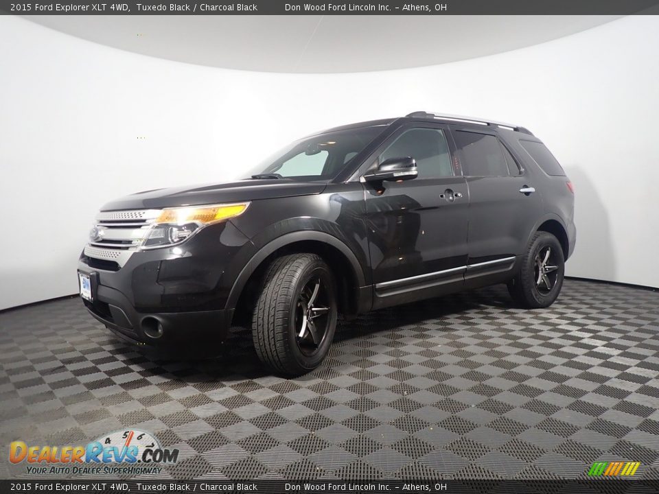 2015 Ford Explorer XLT 4WD Tuxedo Black / Charcoal Black Photo #9