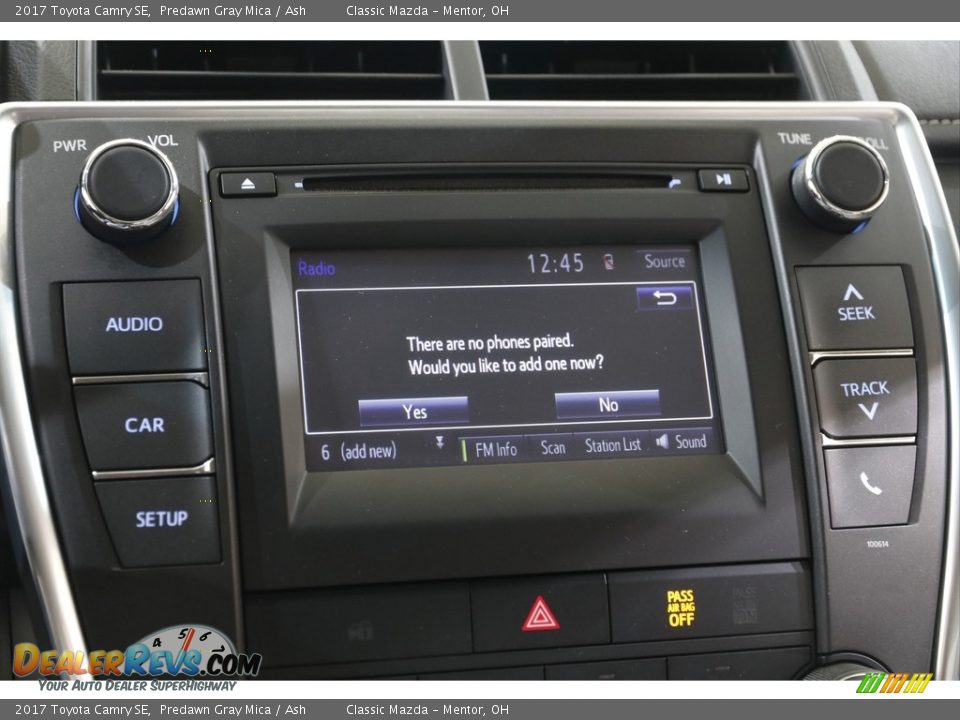 2017 Toyota Camry SE Predawn Gray Mica / Ash Photo #10