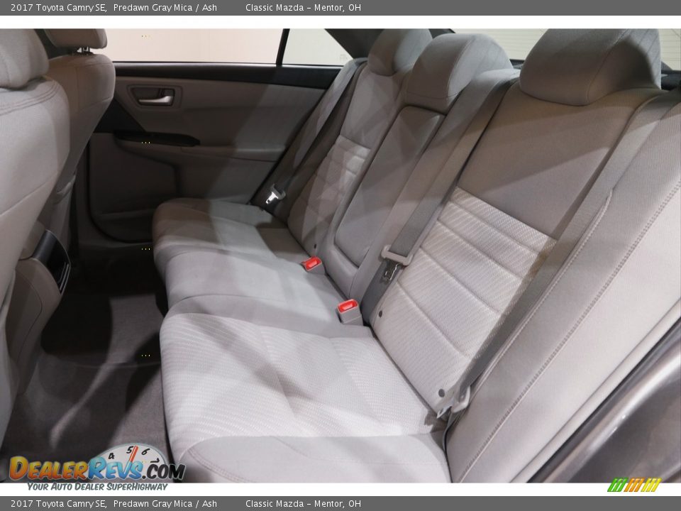 2017 Toyota Camry SE Predawn Gray Mica / Ash Photo #15