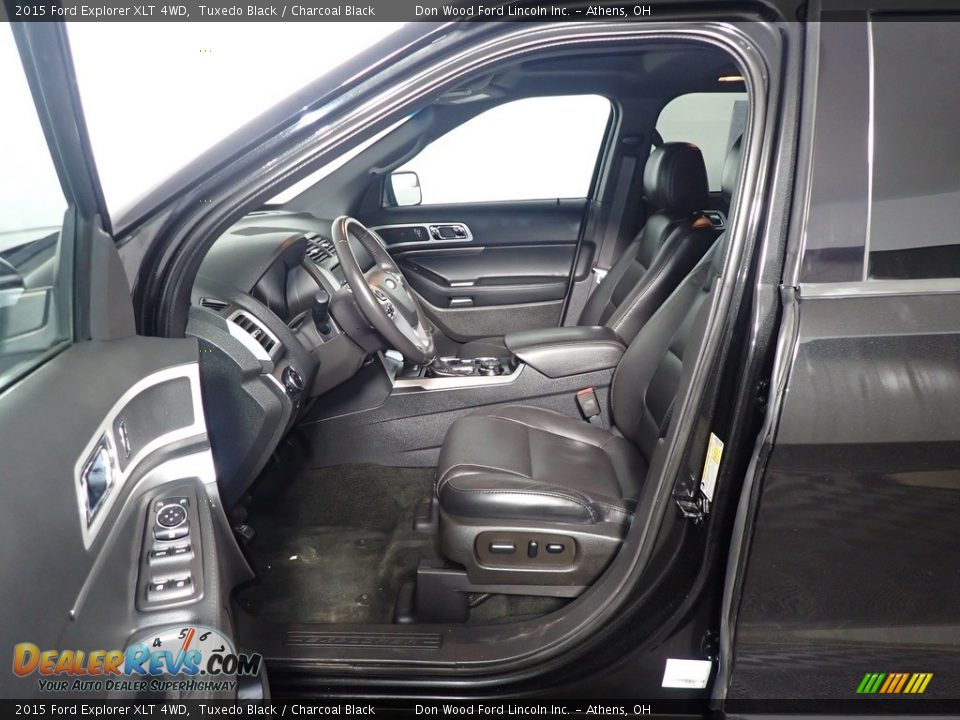 2015 Ford Explorer XLT 4WD Tuxedo Black / Charcoal Black Photo #24