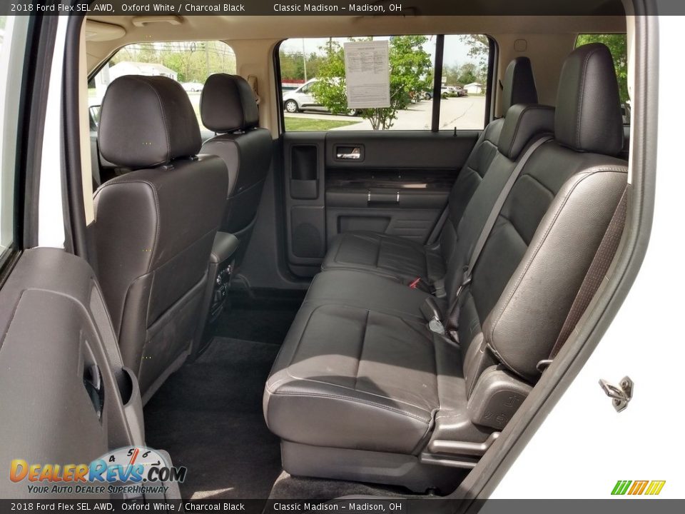 Rear Seat of 2018 Ford Flex SEL AWD Photo #15