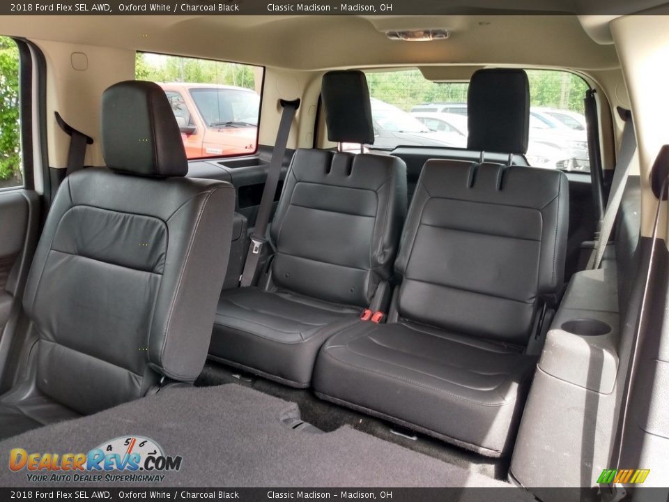 Rear Seat of 2018 Ford Flex SEL AWD Photo #16