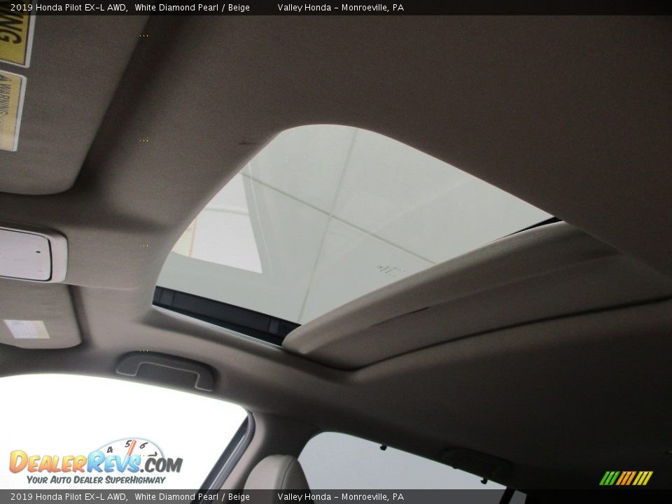 2019 Honda Pilot EX-L AWD White Diamond Pearl / Beige Photo #10