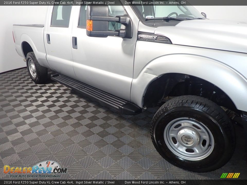 2016 Ford F250 Super Duty XL Crew Cab 4x4 Ingot Silver Metallic / Steel Photo #3
