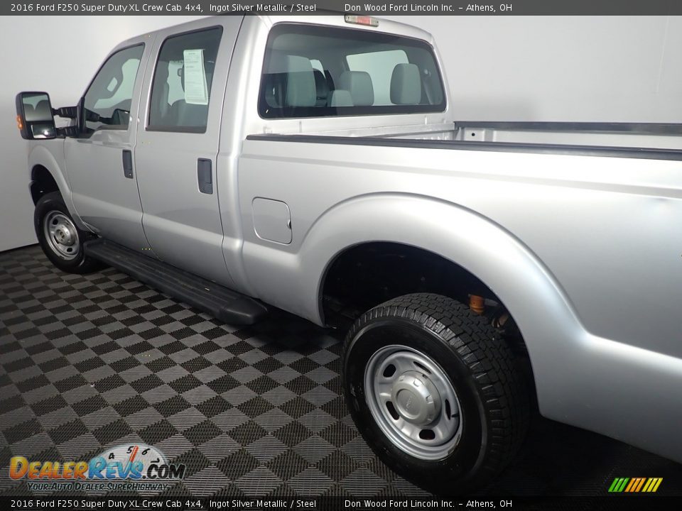 2016 Ford F250 Super Duty XL Crew Cab 4x4 Ingot Silver Metallic / Steel Photo #14