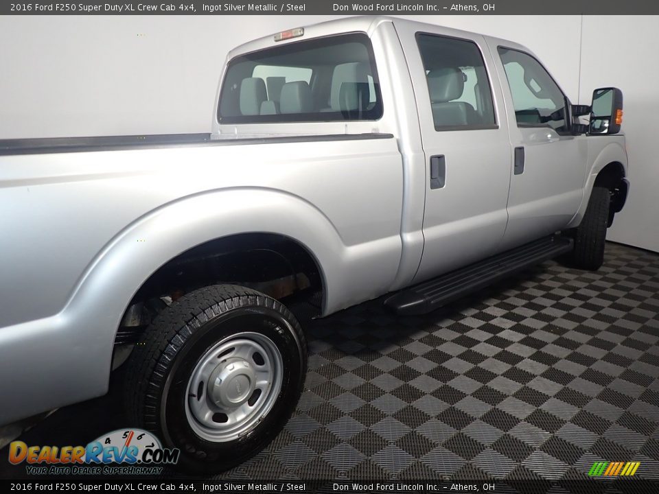 2016 Ford F250 Super Duty XL Crew Cab 4x4 Ingot Silver Metallic / Steel Photo #15