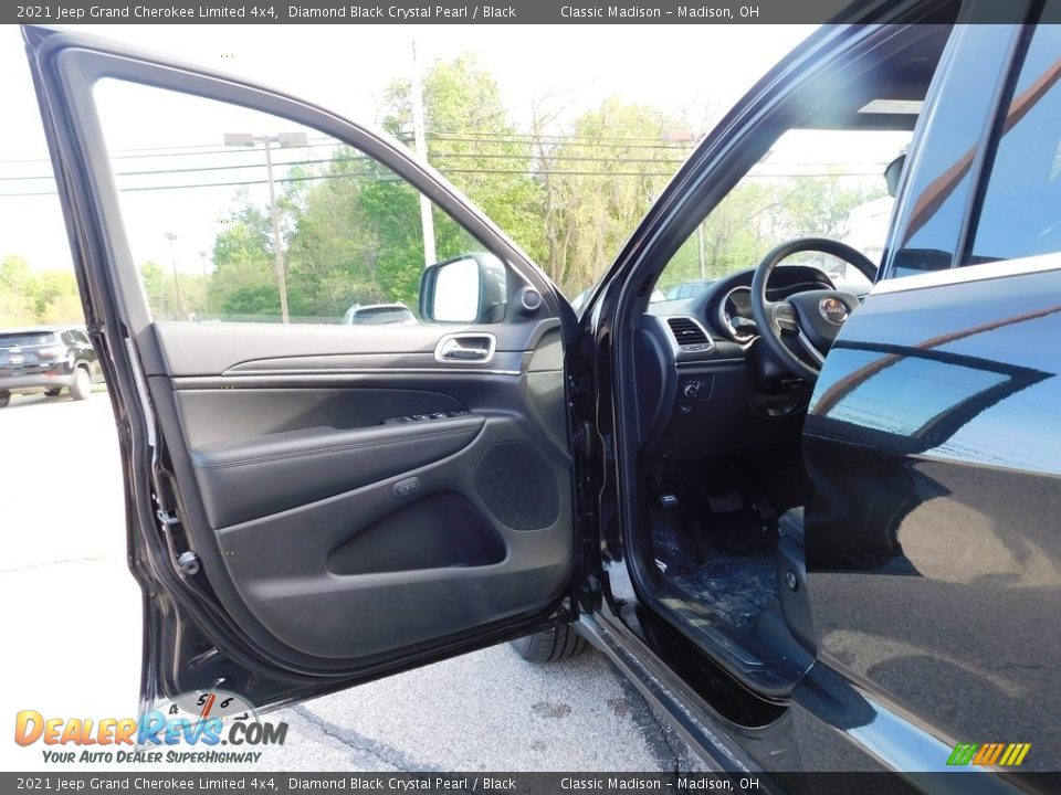 2021 Jeep Grand Cherokee Limited 4x4 Diamond Black Crystal Pearl / Black Photo #8