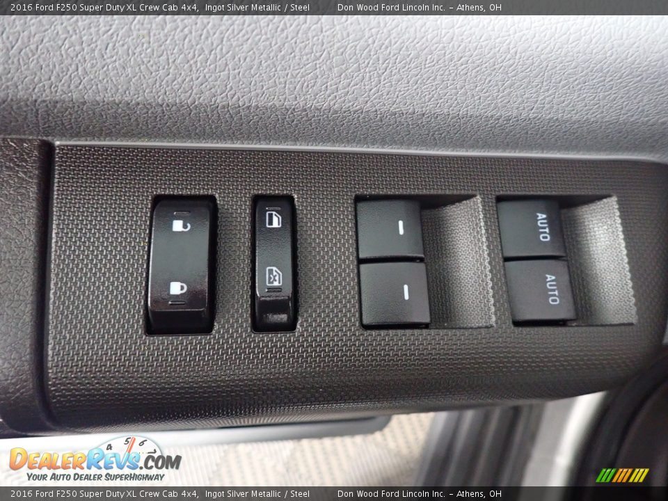 2016 Ford F250 Super Duty XL Crew Cab 4x4 Ingot Silver Metallic / Steel Photo #17