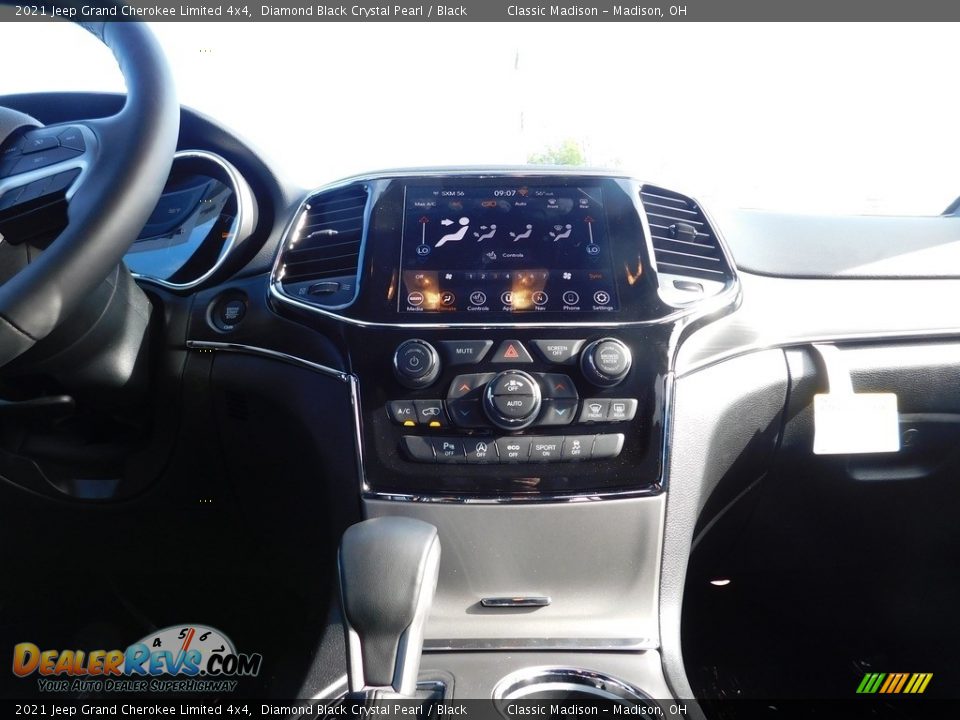 2021 Jeep Grand Cherokee Limited 4x4 Diamond Black Crystal Pearl / Black Photo #11