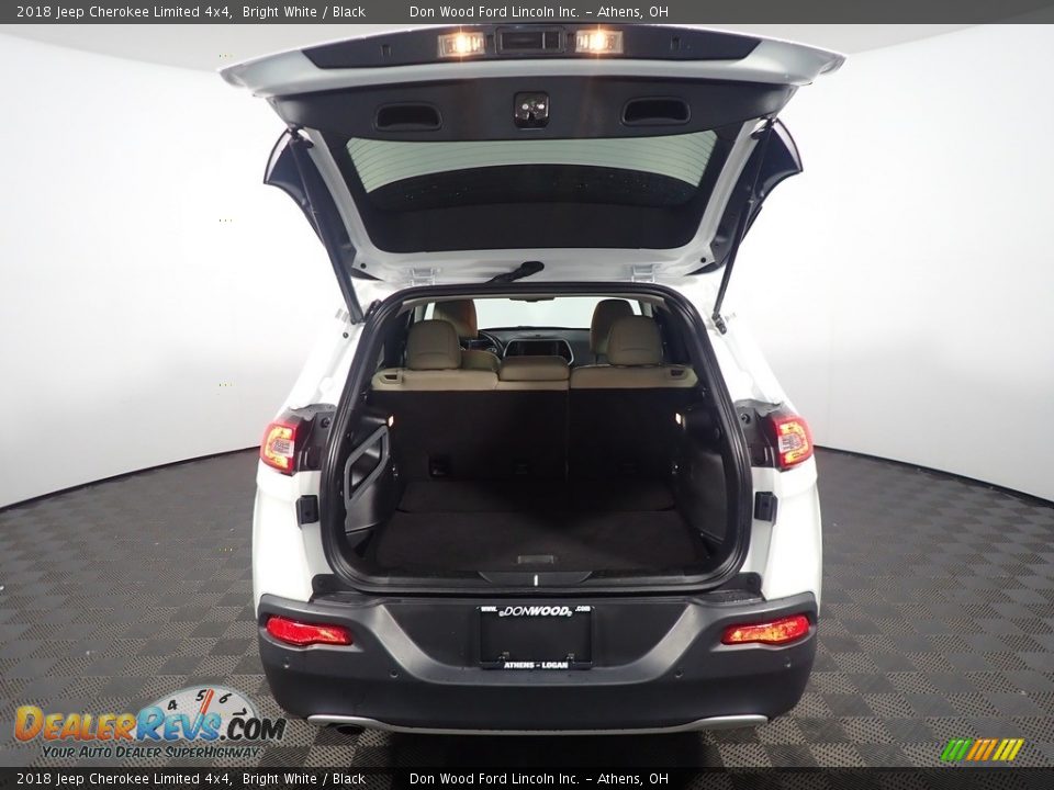 2018 Jeep Cherokee Limited 4x4 Bright White / Black Photo #13