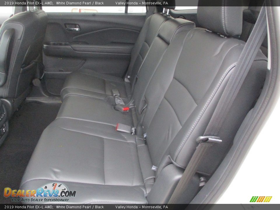 2019 Honda Pilot EX-L AWD White Diamond Pearl / Black Photo #12
