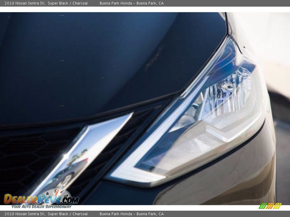 2019 Nissan Sentra SV Super Black / Charcoal Photo #9