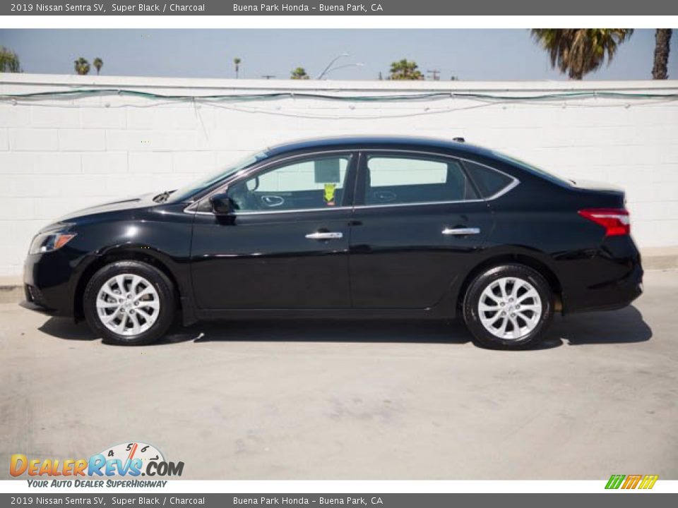 2019 Nissan Sentra SV Super Black / Charcoal Photo #10