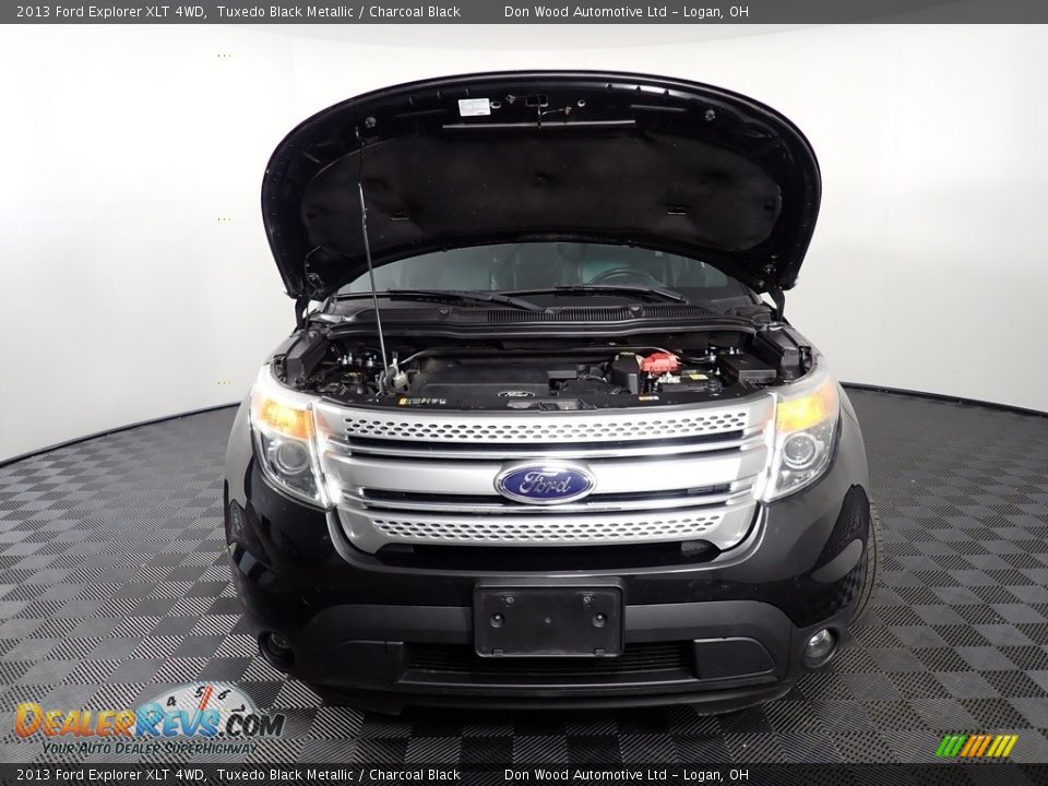 2013 Ford Explorer XLT 4WD Tuxedo Black Metallic / Charcoal Black Photo #7