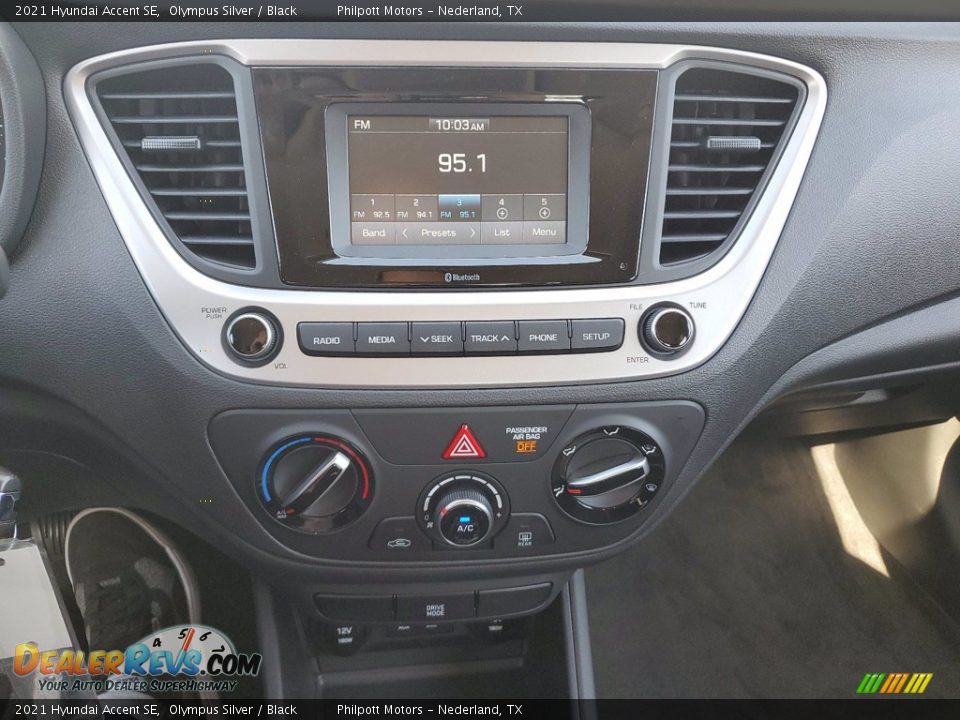 2021 Hyundai Accent SE Olympus Silver / Black Photo #18