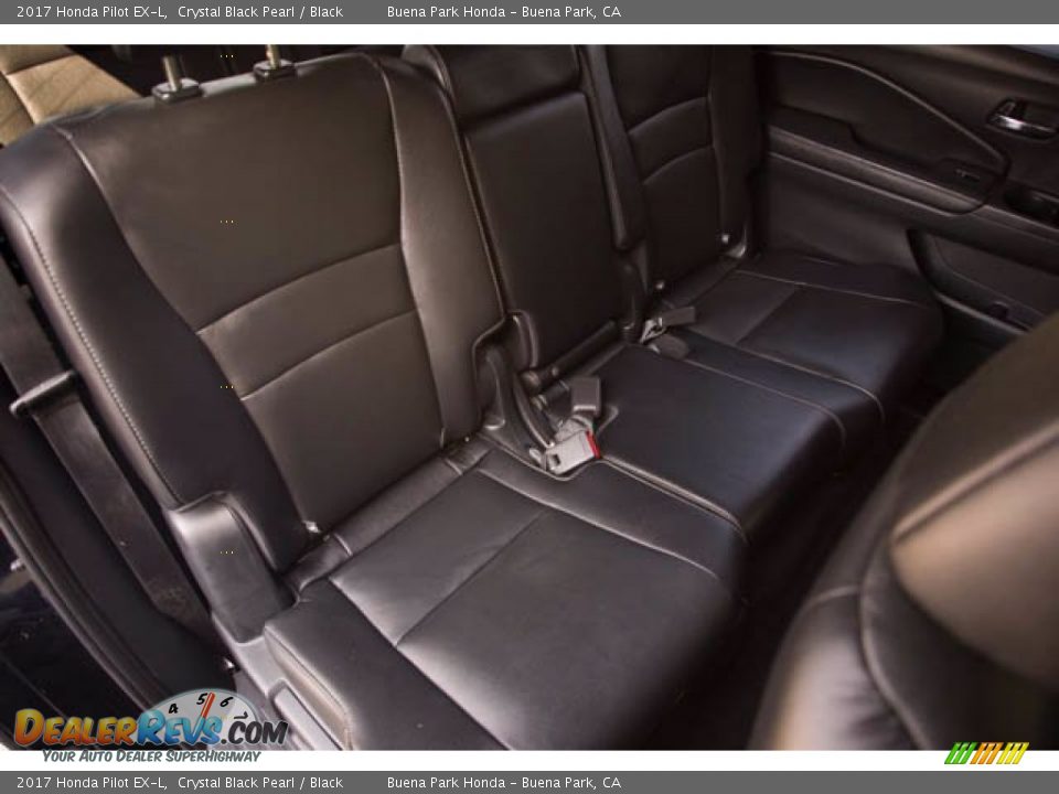 Rear Seat of 2017 Honda Pilot EX-L Photo #23