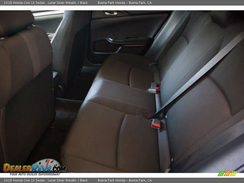 2018 Honda Civic LX Sedan Lunar Silver Metallic / Black Photo #4